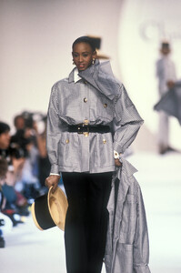 Christian Dior SS 1990 035 Sadiya Gueye.jpg