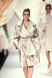 Christian Dior SS 1990 Haute Couture 020 Sylvie Gueguen.jpg