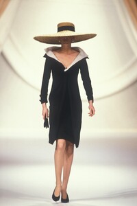 Christian Dior SS 1990 Haute Couture 048.jpg