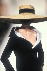 Christian Dior SS 1990 Haute Couture 050.jpg