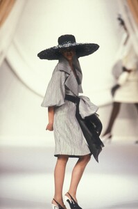 Christian Dior SS 1990 Haute Couture 059 Jill Haley.jpg