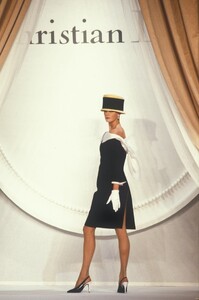 Christian Dior SS 1990 Haute Couture 063 Nicoletta Rossi.jpg