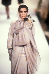 Christian Dior SS 1990 Haute Couture 085 Jill Haley.jpg