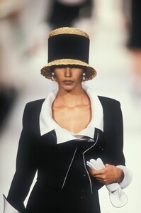 Christian Dior SS 1990 Haute Couture 091 Gurmit Kaur.jpg