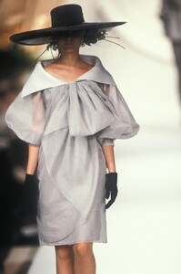 Christian Dior SS 1990 Haute Couture 109.jpg