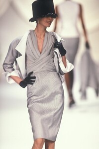 Christian Dior SS 1990 Haute Couture 122 Brynja Sverrisdottir.jpg