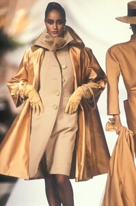 Christian Dior SS 1990 Haute Couture 142 Ann Fiona Scollay.jpg