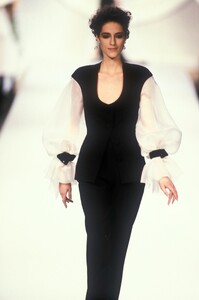 Christian Dior SS 1990 Haute Couture 163 Danya Fiorini.jpg