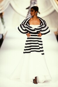 Christian Dior SS 1990 Haute Couture 180 Gurmit Kaur.jpg