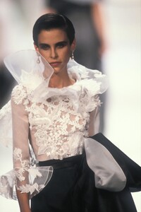 Christian Dior SS 1990 Haute Couture 192 Jill Haley.jpg
