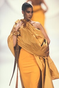 Christian Dior SS 1990 Haute Couture 221 Sonia Cole.jpg