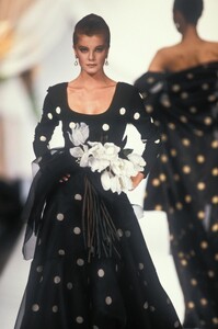 Christian Dior SS 1990 Haute Couture 246 Nicoletta Rossi.jpg