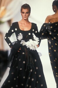Christian Dior SS 1990 Haute Couture 247 Nicoletta Rossi.jpg