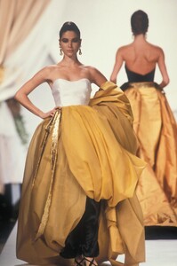 Christian Dior SS 1990 Haute Couture 290 Cristina Piaget.jpg