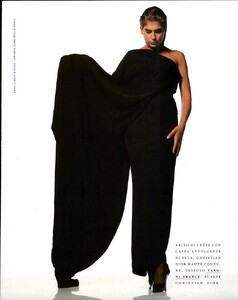 Christian_Dior_HC_FW1989_Gabrielle_Reece_07.jpg