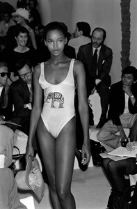 Emporio_Armani_SS1989_Beverly_Peele.jpg