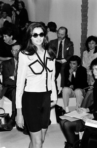 Emporio_Armani_SS1989_Vicky_Koulianou_05.jpg