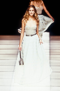 GiorgioArmani1996WomenRTW216.thumb.jpg.2b0f9901192d4ee5b1b795ea8fb1fa66.jpg