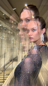 Josephine Skriver - TikTok 33.jpg