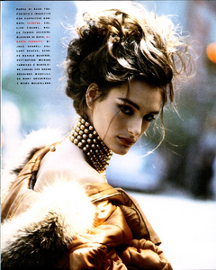 Kirk_Vogue_Italia_July_August_1990_10.thumb.png.ed44ef529e8681494b9b7f07cdbb0091.png