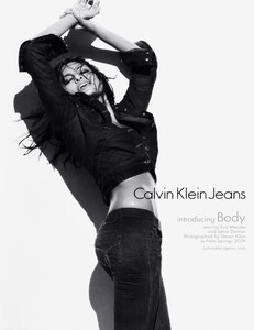 Klein_Calvin_Klein_Jeans_Fall_Winter_2009_10_06.thumb.jpeg.f6bd6bf5329a72d291b3c995297f0999.jpeg