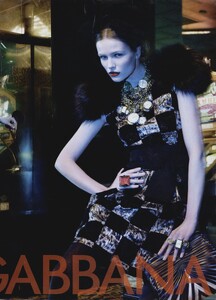 Klein_Dolce__Gabbana_Fall_Winter_2009_10_02.thumb.jpeg.aee0ee2bb0645ebe5706c748f748b3ef.jpeg