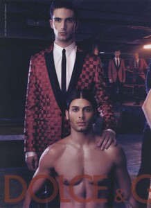 Klein_Dolce__Gabbana_Menswear_Fall_Winter_2009_10_02.thumb.jpeg.dcfb7170d4ac60590c3d8c9c98cda593.jpeg