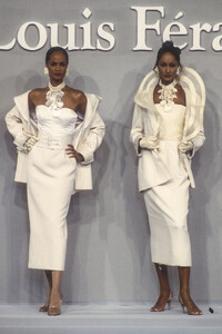 LouisFeraud1993HauteCoutureSS44.thumb.jpg.30df2f7f9acaf0474e2b33e90bd46541.jpg