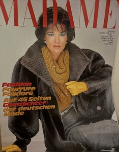 MadameDe1082cover.thumb.jpg.2f021e3ec0389c51b3d3a31740c06861.jpg