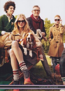 McDean_Tommy_Hilfiger_Fall_Winter_2010_11_03.thumb.jpg.8606da82b904ff72855fb2c91dca503e.jpg
