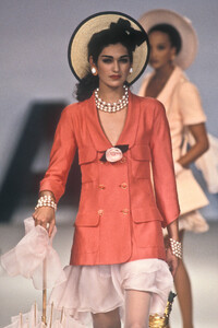 Michelle_Legare_Chanel_Couture_SS1990_16.jpg
