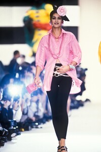 Michelle_Legare_Chanel_SS1991_03.jpg