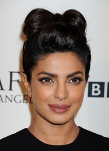 Priyanka_BAFTA_2016_281329.jpg