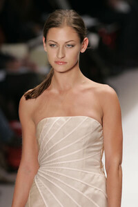RichardTyler2005(NYFashionWeek)(1).thumb.jpg.a945a9c083beb5f4b758023bb13a7c6a.jpg