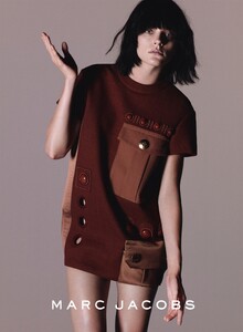 Sims_Marc_Jacobs_Spring_Summer_2015_12.thumb.jpeg.720bb4240af6d468ce11886a2de0f37c.jpeg