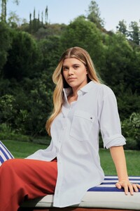 Sofia-Richie-Tommy-Hilfiger-2024-Ad-Campaign02.jpg