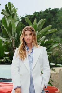 Sofia-Richie-Tommy-Hilfiger-2024-Ad-Campaign12.jpg