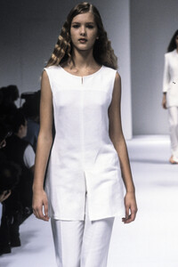 Sportmax1996WomenSS34.thumb.jpg.04b64627785e8dbaf7d8c8782a4a97c1.jpg