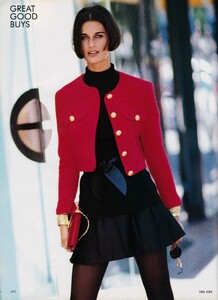 VOGUE_UK_OCTOBER_1990_70.thumb.jpg.f61da4b8eeee87b4e01685e4512d38f8.jpg
