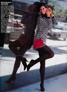 VOGUE_UK_OCTOBER_1990_71.thumb.jpg.faa5ee10c294d7c3992dfc15a789084e.jpg