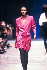 Versace SS 1990 01.jpg