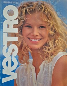 VestroItPrimaveraEstate1995covercatalogLaurenceVH.thumb.jpg.e672f56d7f919297899e3c7326162f11.jpg