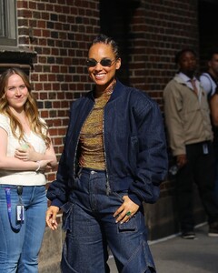 alicia-keys-at-the-late-show-with-stephen-colbert-in-new-york-06-03-2024-3.jpg