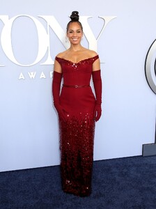 alicia-keys-at-tony-awards-in-new-york-06-16-2024-5.jpg