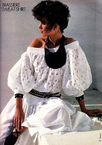 elle_fr_14_march_1983_11.thumb.jpg.97f779ed2590f425988ef7ed788d0c46.jpg