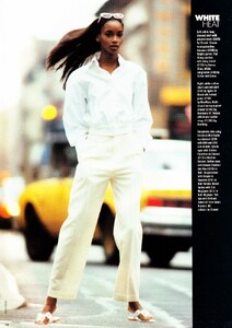 elle_uk_july_1992_26.thumb.jpg.0ae33bd67ca8f17a414e42e877cd4769.jpg