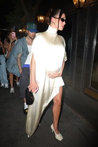 hailey-rhode-bieber-at-4-charles-prime-in-new-york-06-23-2024-0.jpg