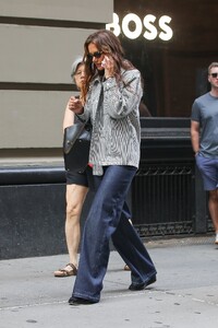 katie-holmes-leaving-an-a.p.c.-clothing-event-in-new-york-06-05-2024-1.jpg