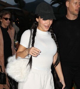 kim-kardashian-out-in-los-angeles-03-22-2024-1.jpg