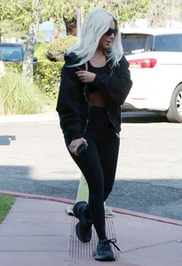 kim-kardashian-out-in-los-angeles-05-10-2024-5.jpg